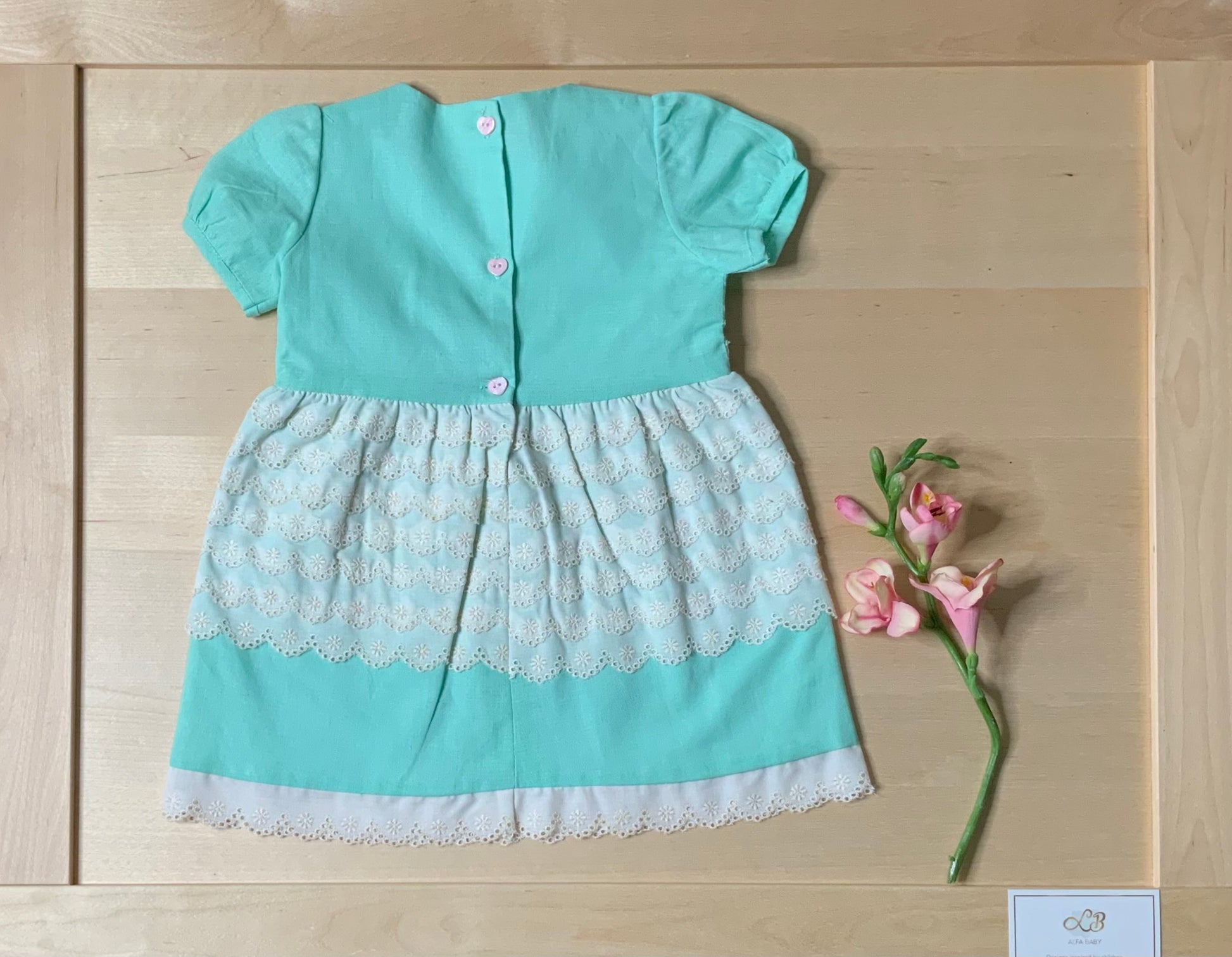 Puff sleeve mint green baby girl dress details